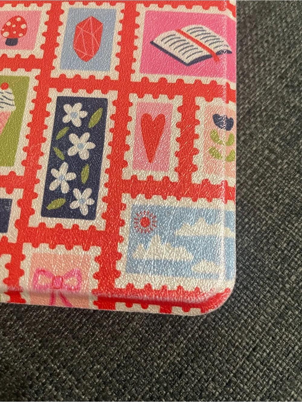 Page the Shop Kindle Case You’ve Got Mail EUC
